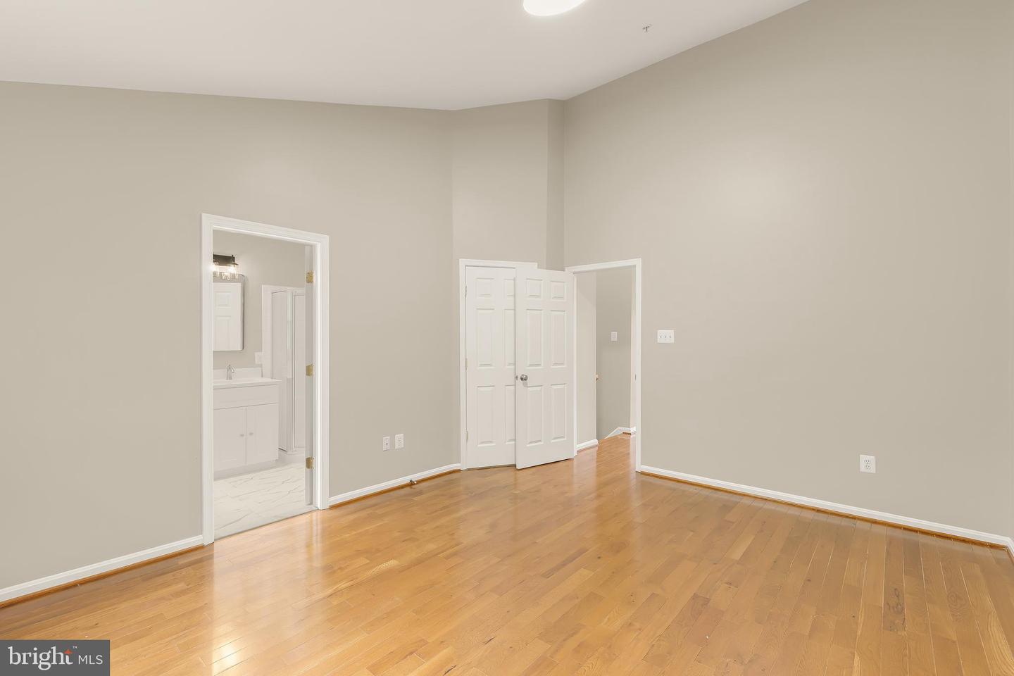 5748 Goldfinch Ct Property Photo 42