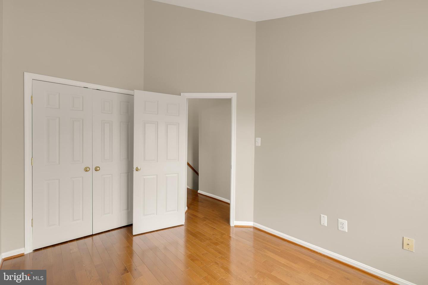 5748 Goldfinch Ct Property Photo 53