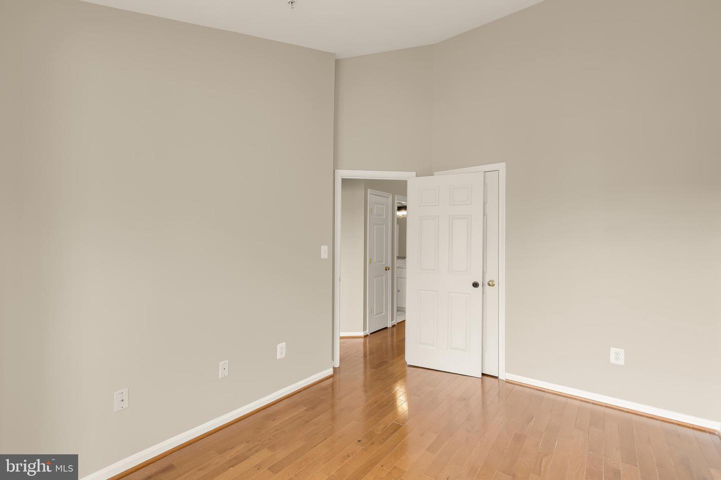 5748 Goldfinch Ct Property Photo 56
