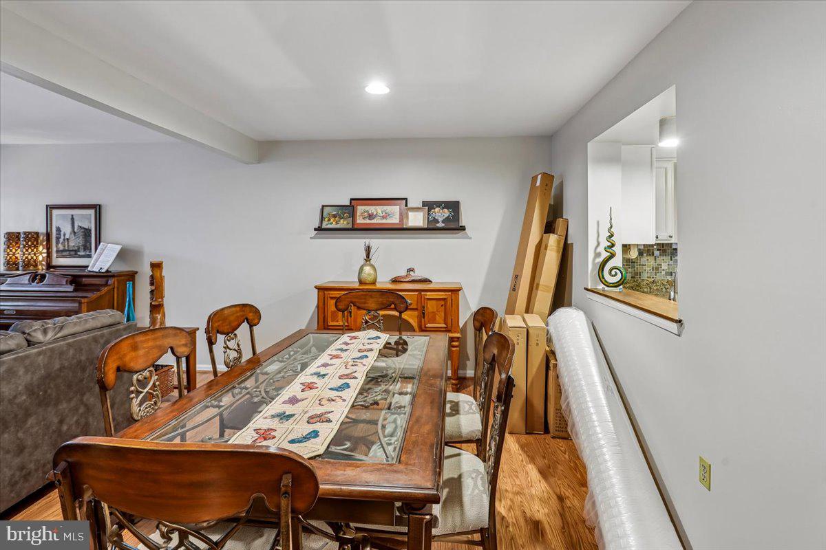 11738 Lone Tree Ct Property Photo 9