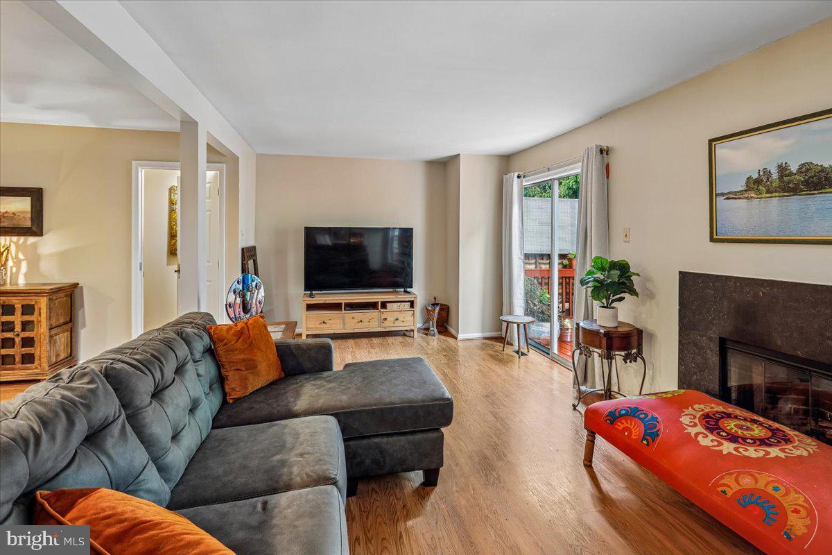 11738 Lone Tree Ct Property Photo 11