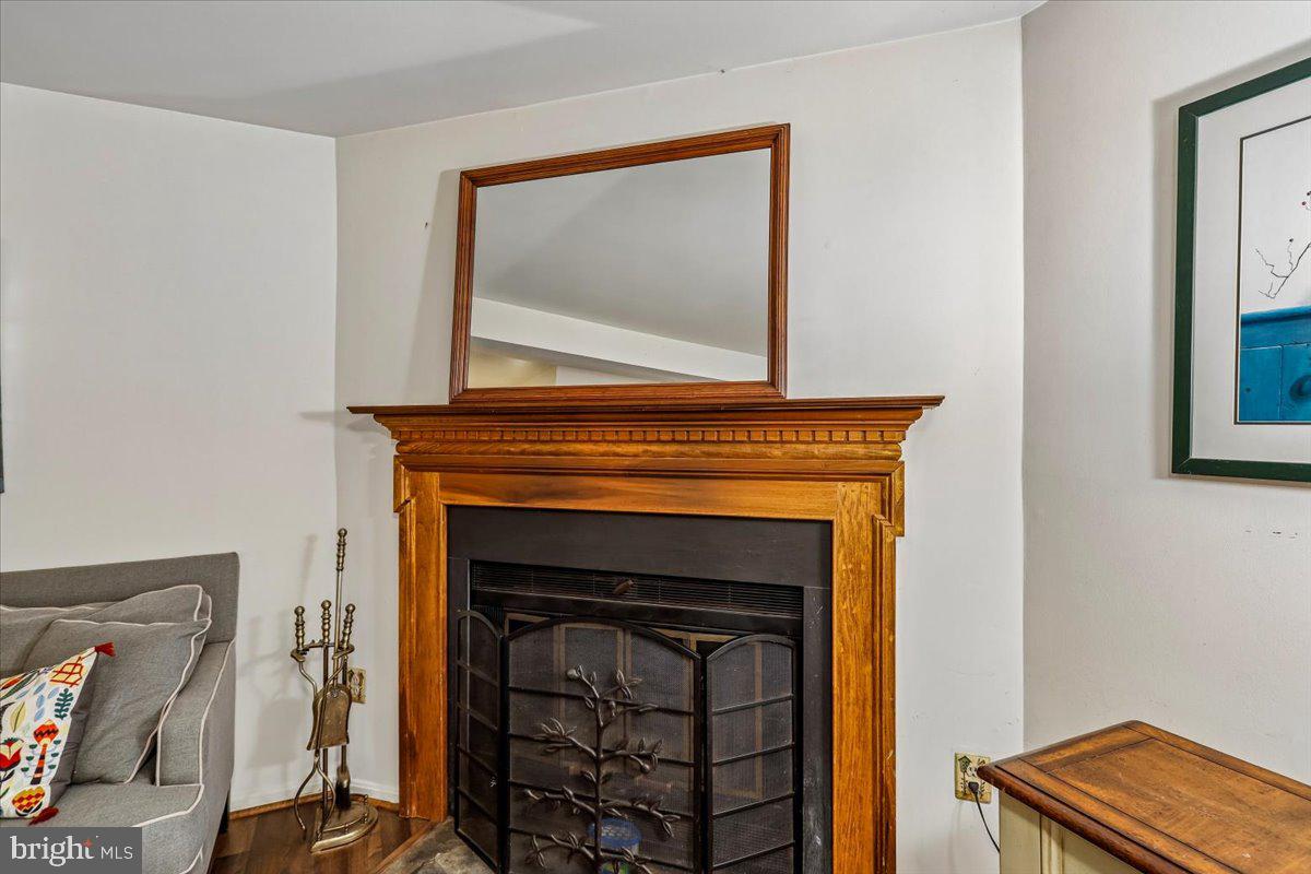 11738 Lone Tree Ct Property Photo 31