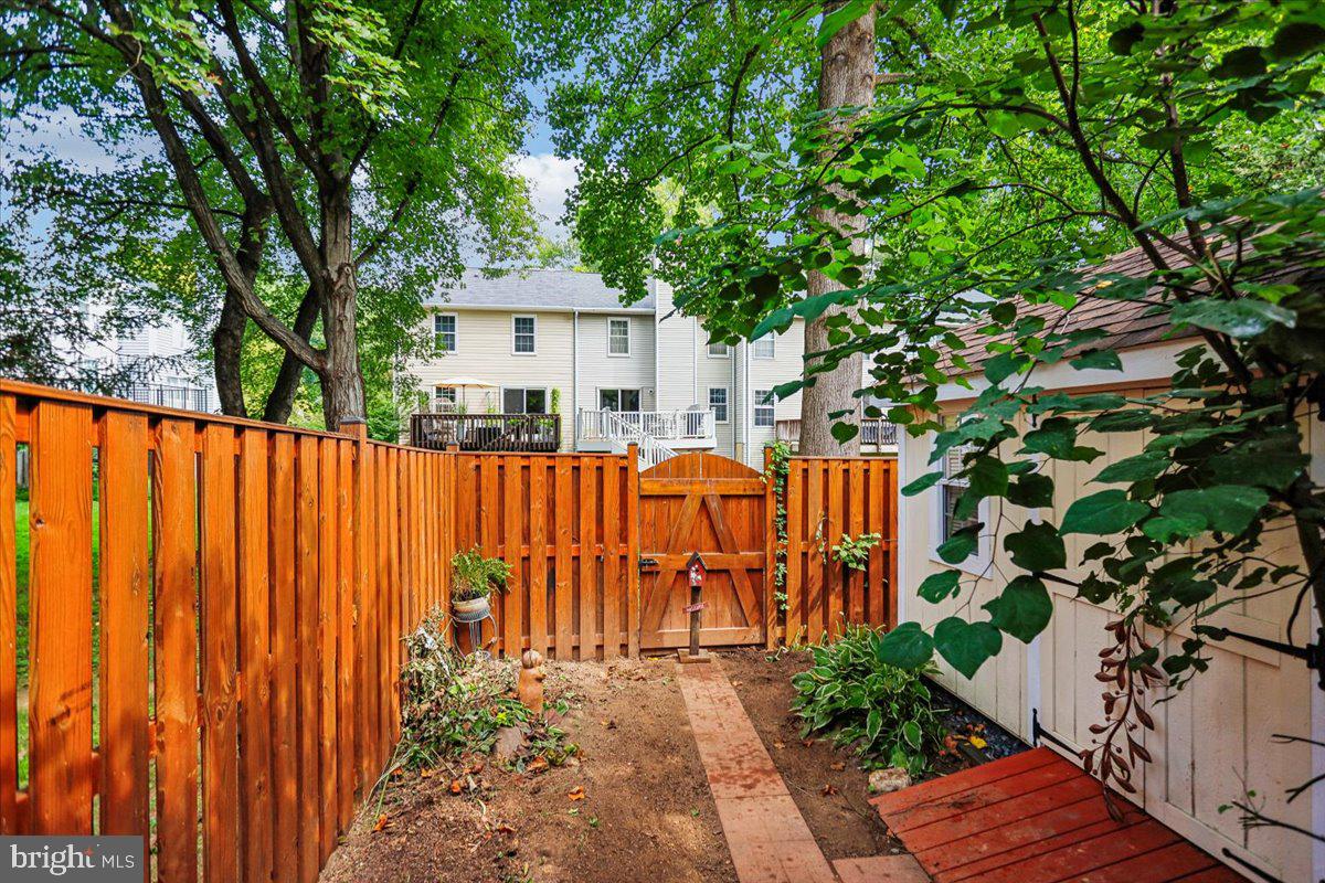 11738 Lone Tree Ct Property Photo 46