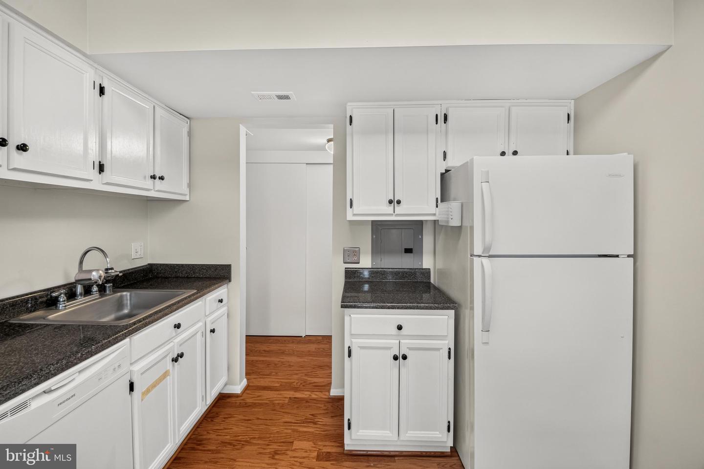 6021 Majors Ln #condo Unit 1 B13 Property Photo 4
