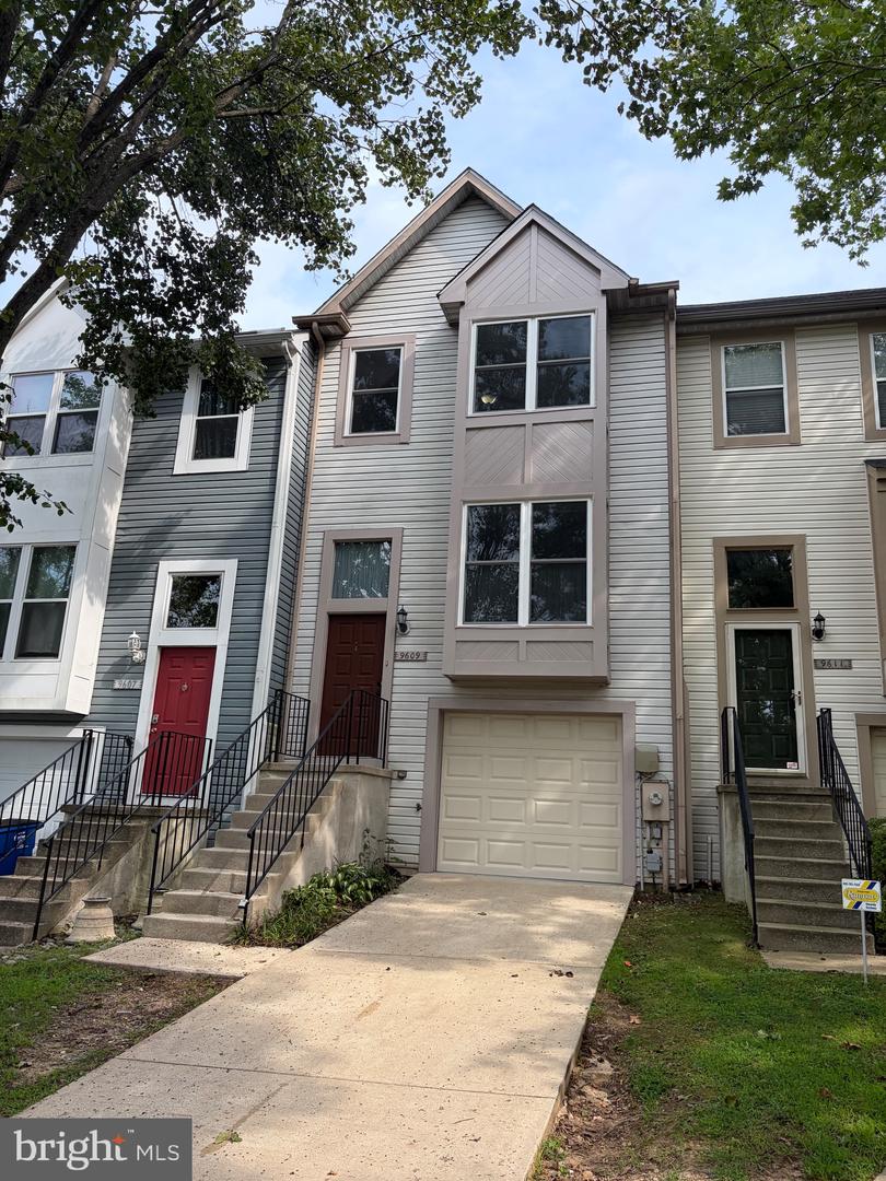 9609 Clocktower Ln Property Photo 1