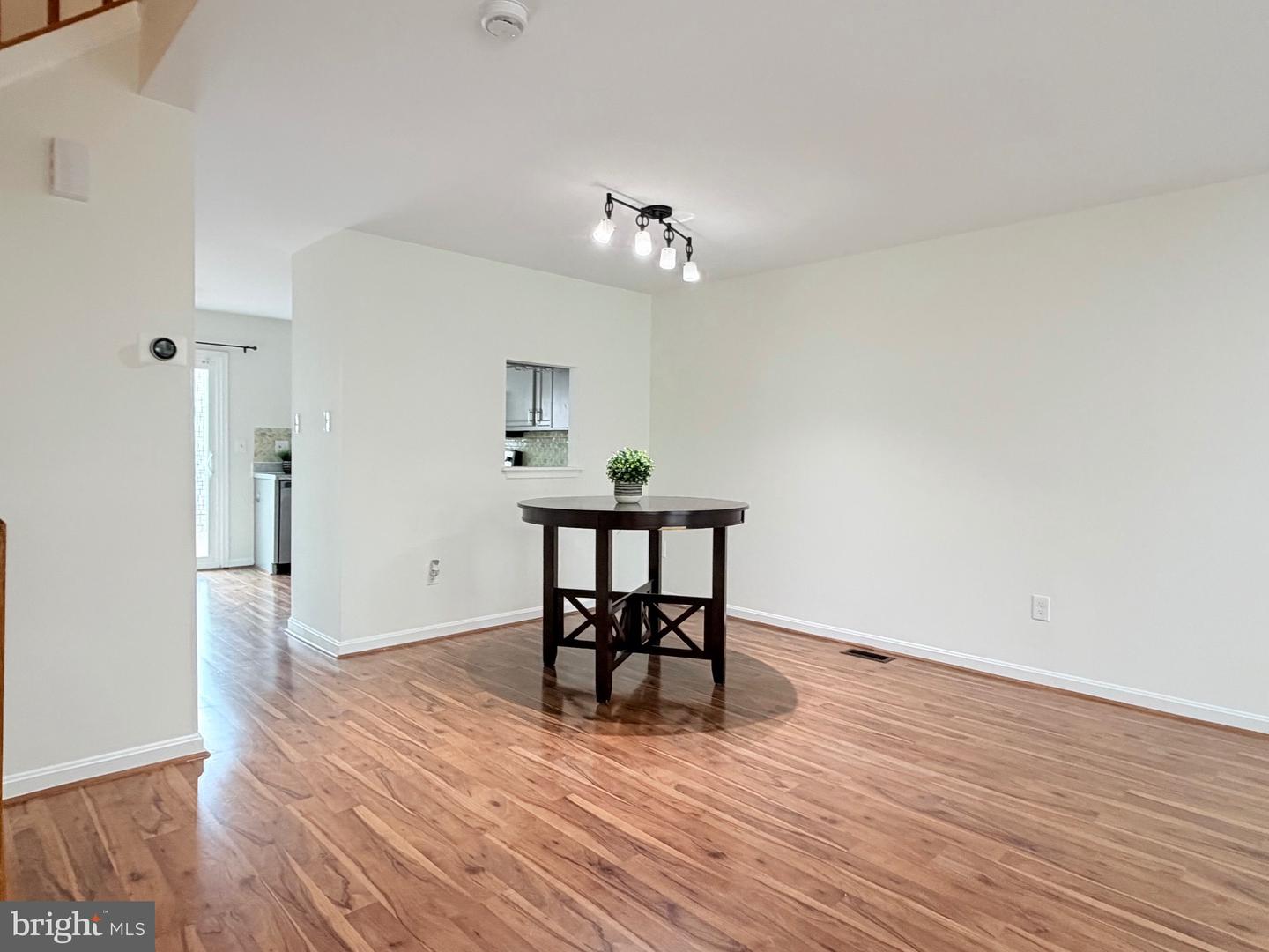 9609 Clocktower Ln Property Photo 5