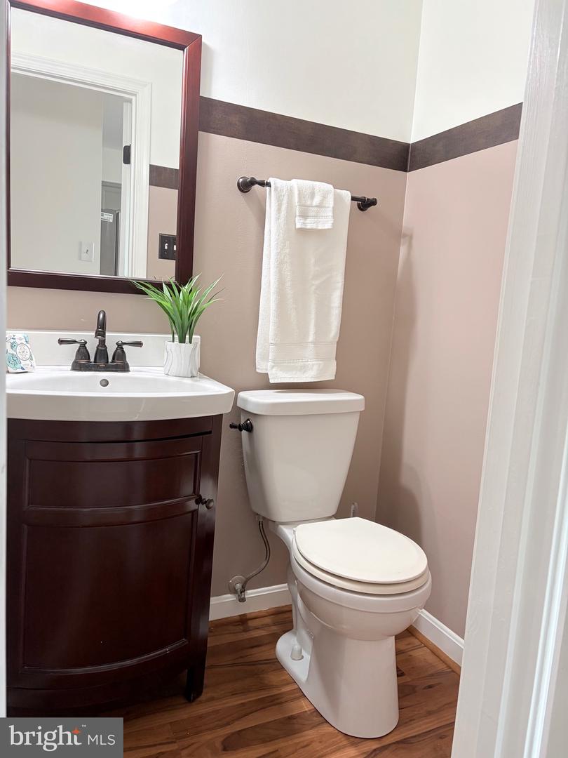 9609 Clocktower Ln Property Photo 10