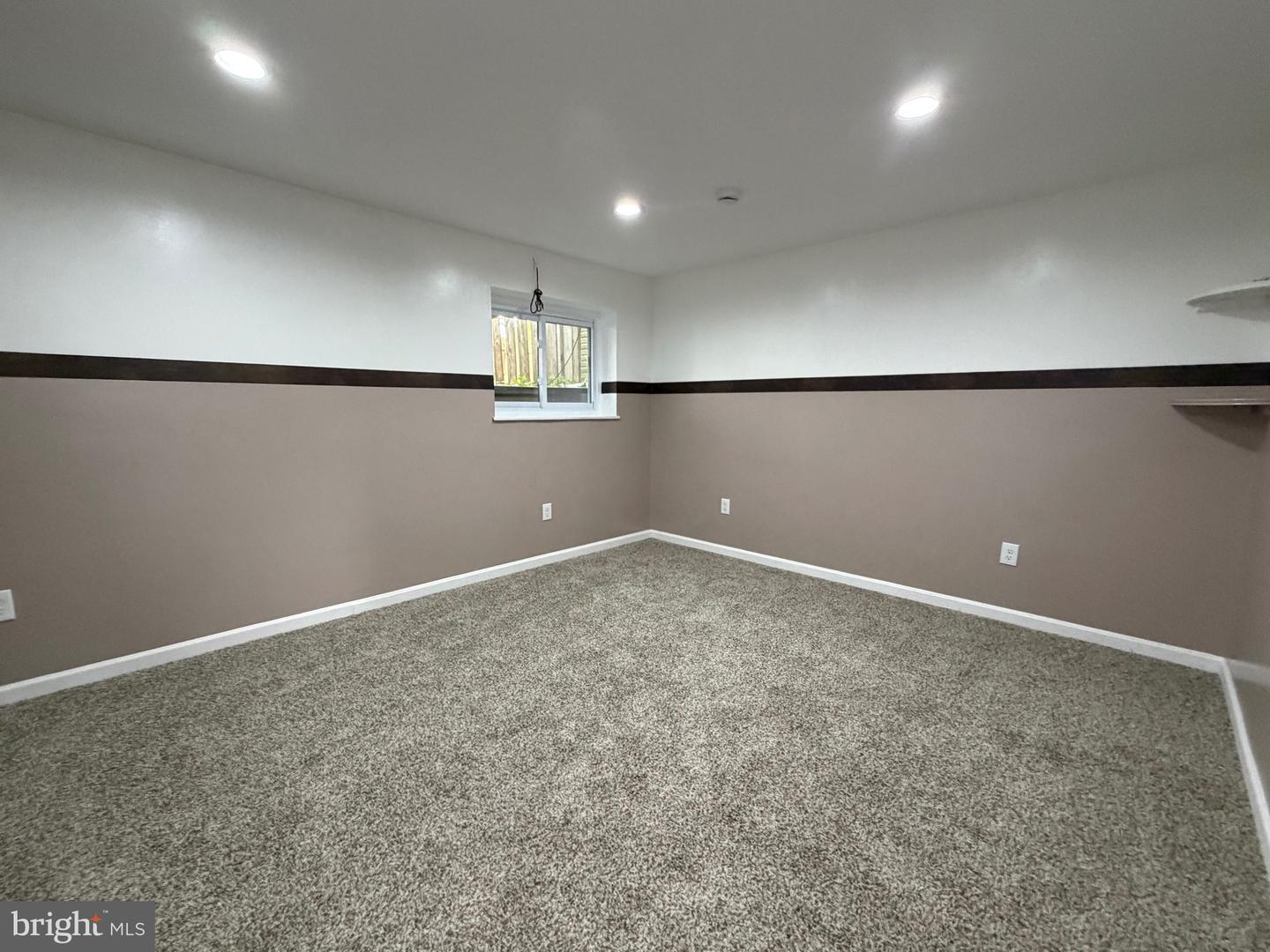 9609 Clocktower Ln Property Photo 20
