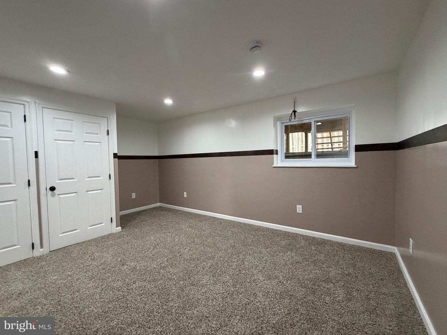 9609 Clocktower Ln Property Photo 21