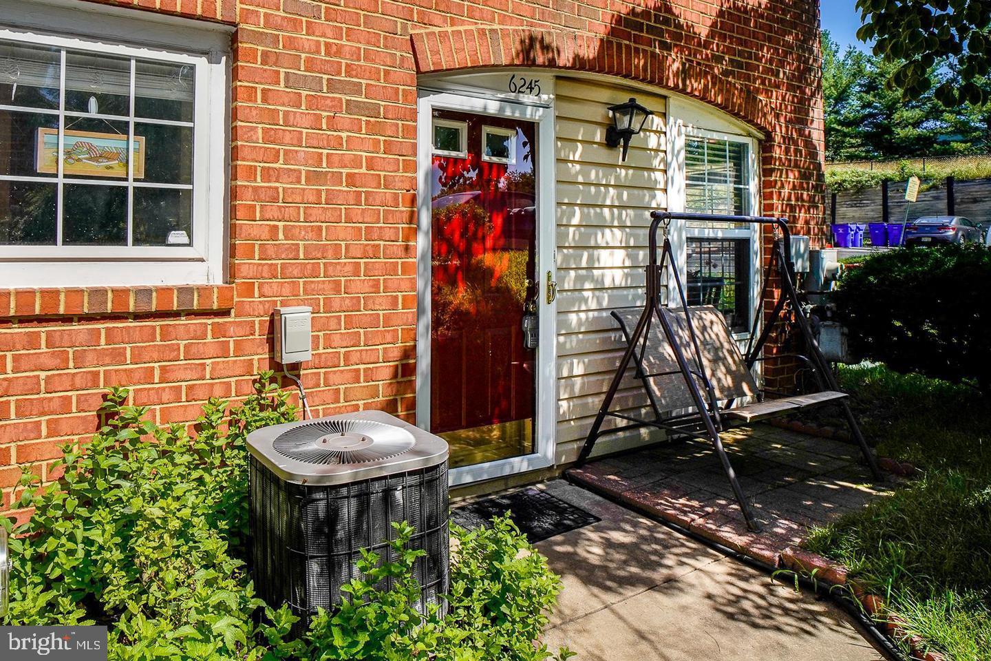 6245 Sandpiper Ct #7 Property Photo 2
