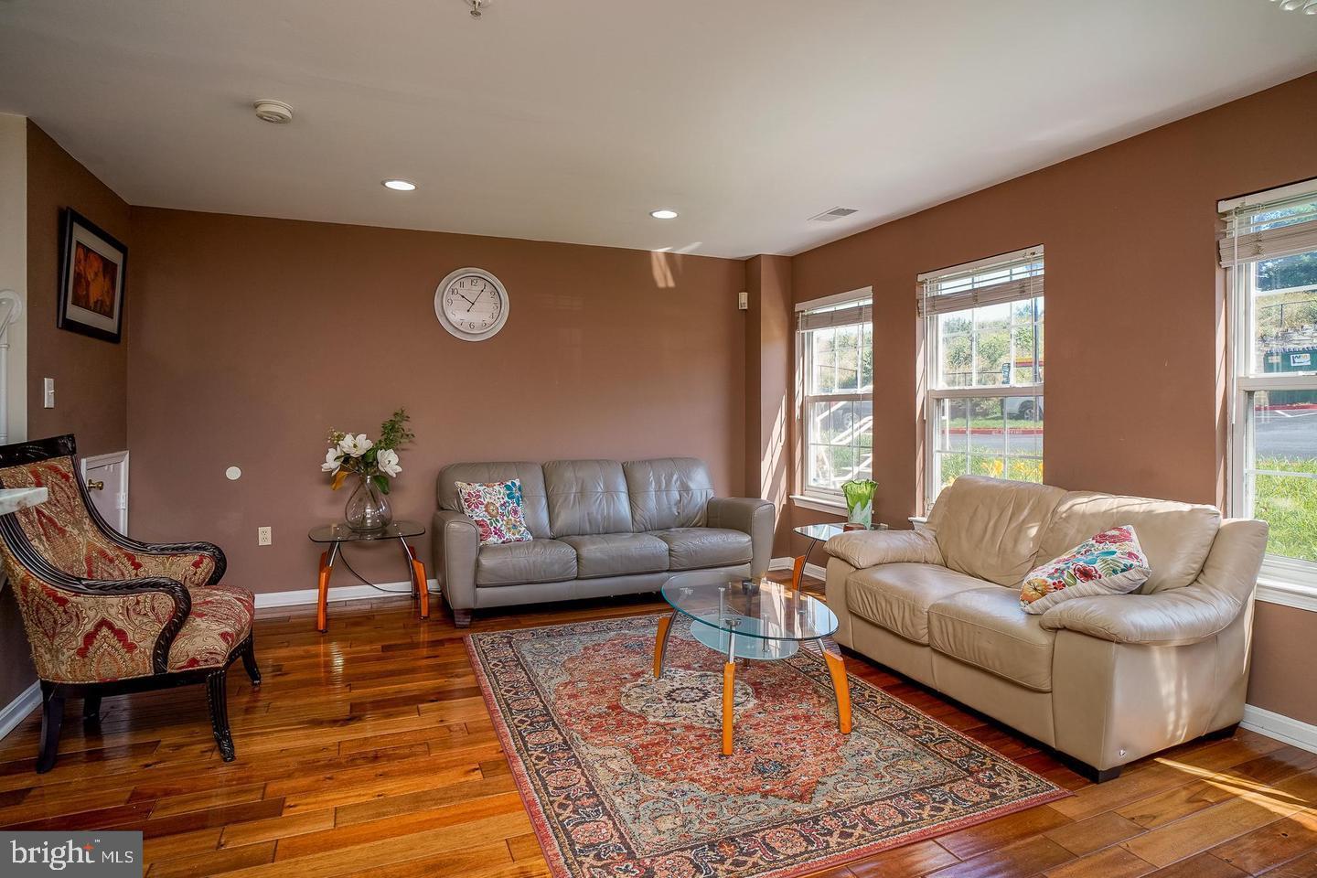 6245 Sandpiper Ct #7 Property Photo 3
