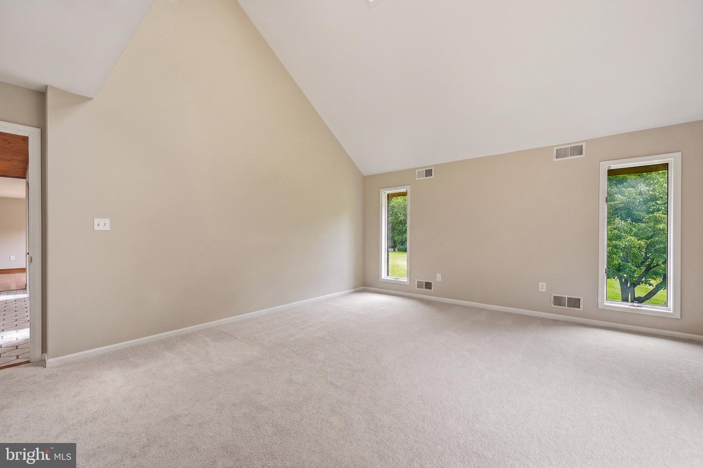 7274 Meadow Wood Way Property Photo 19