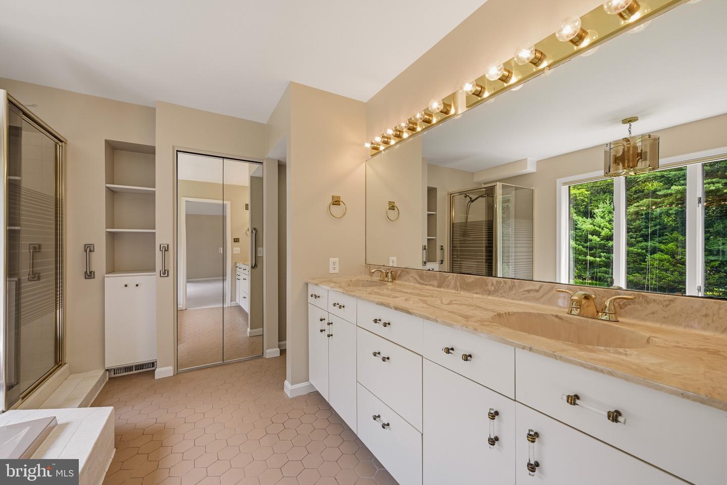 7274 Meadow Wood Way Property Photo 23