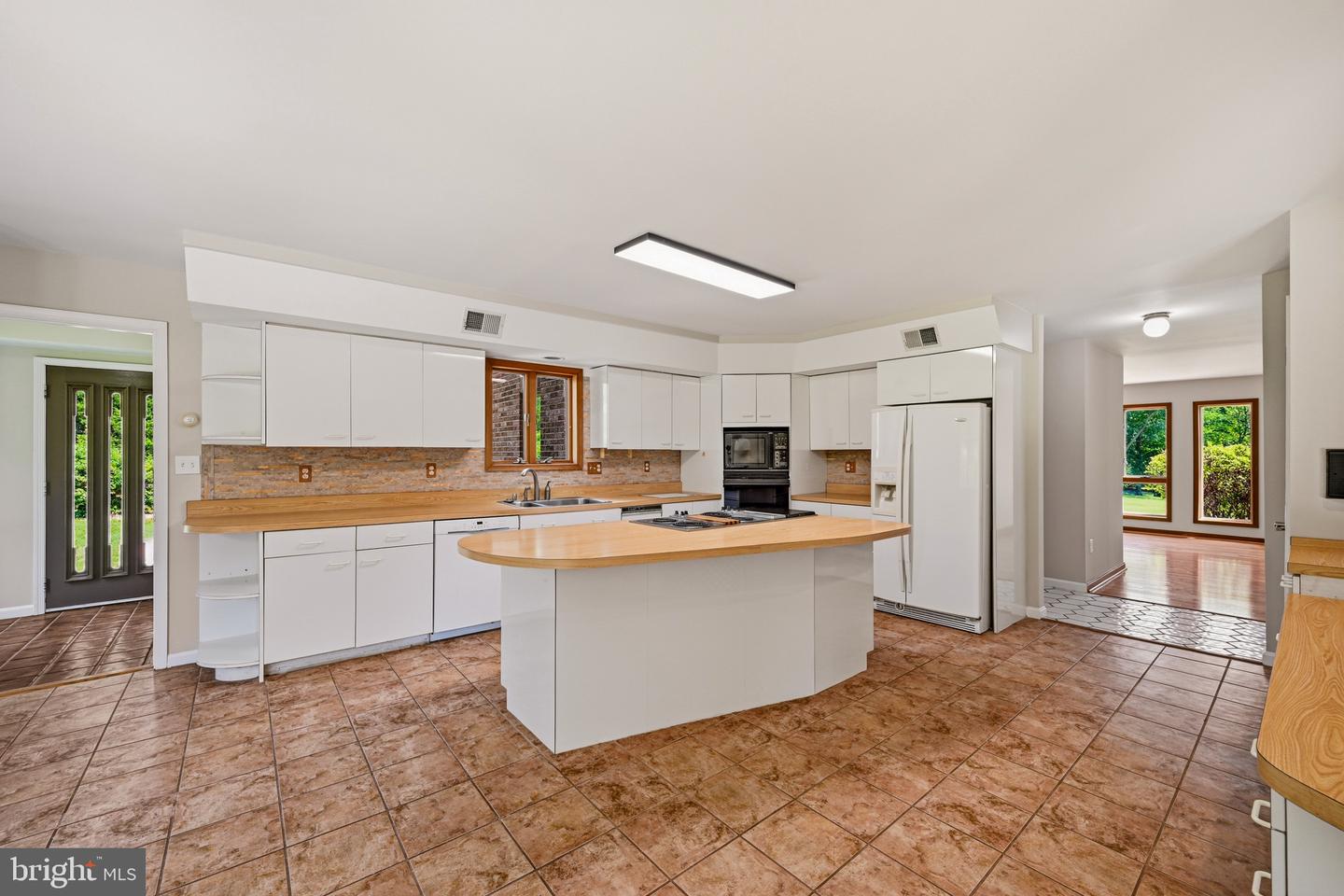 7274 Meadow Wood Way Property Photo 46