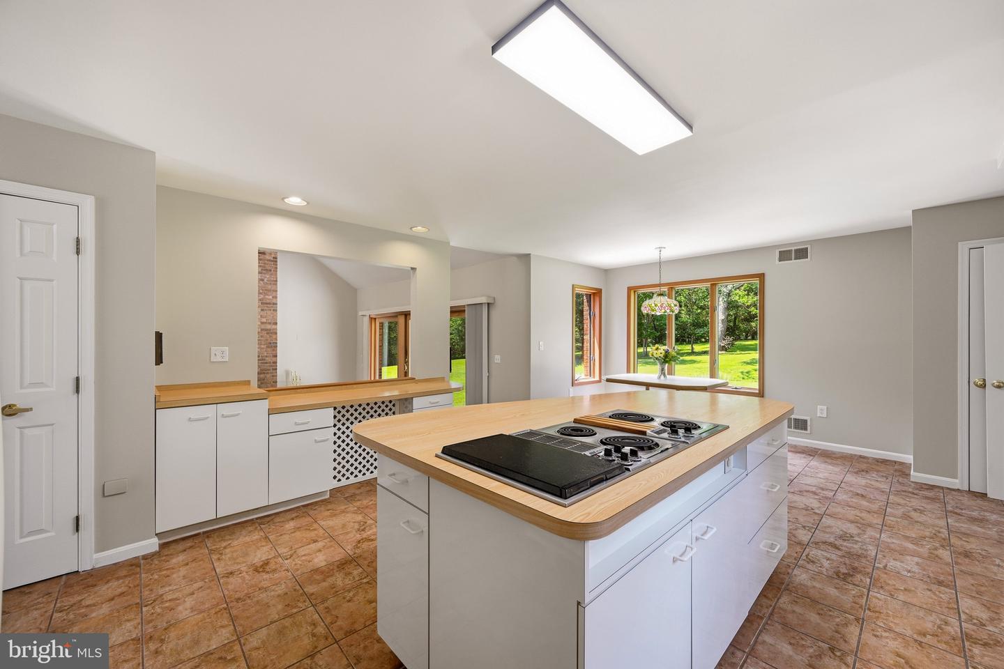 7274 Meadow Wood Way Property Photo 48