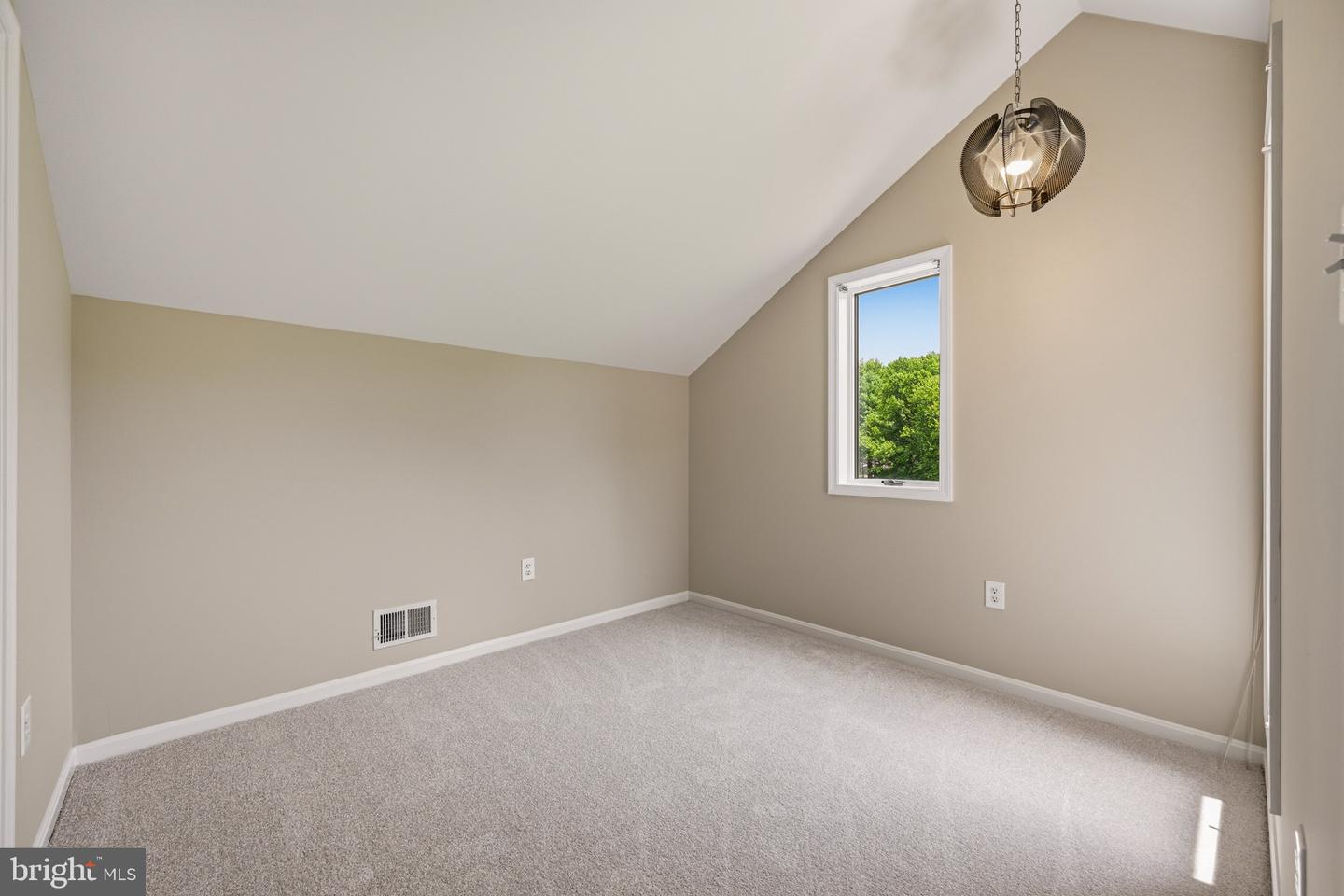 7274 Meadow Wood Way Property Photo 75