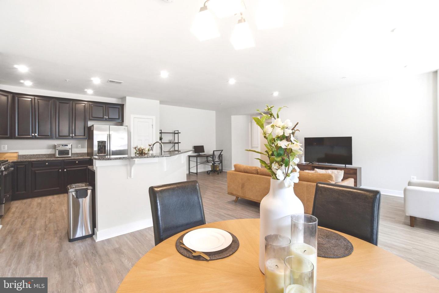 10020 Ruffian Way #a Property Photo 3