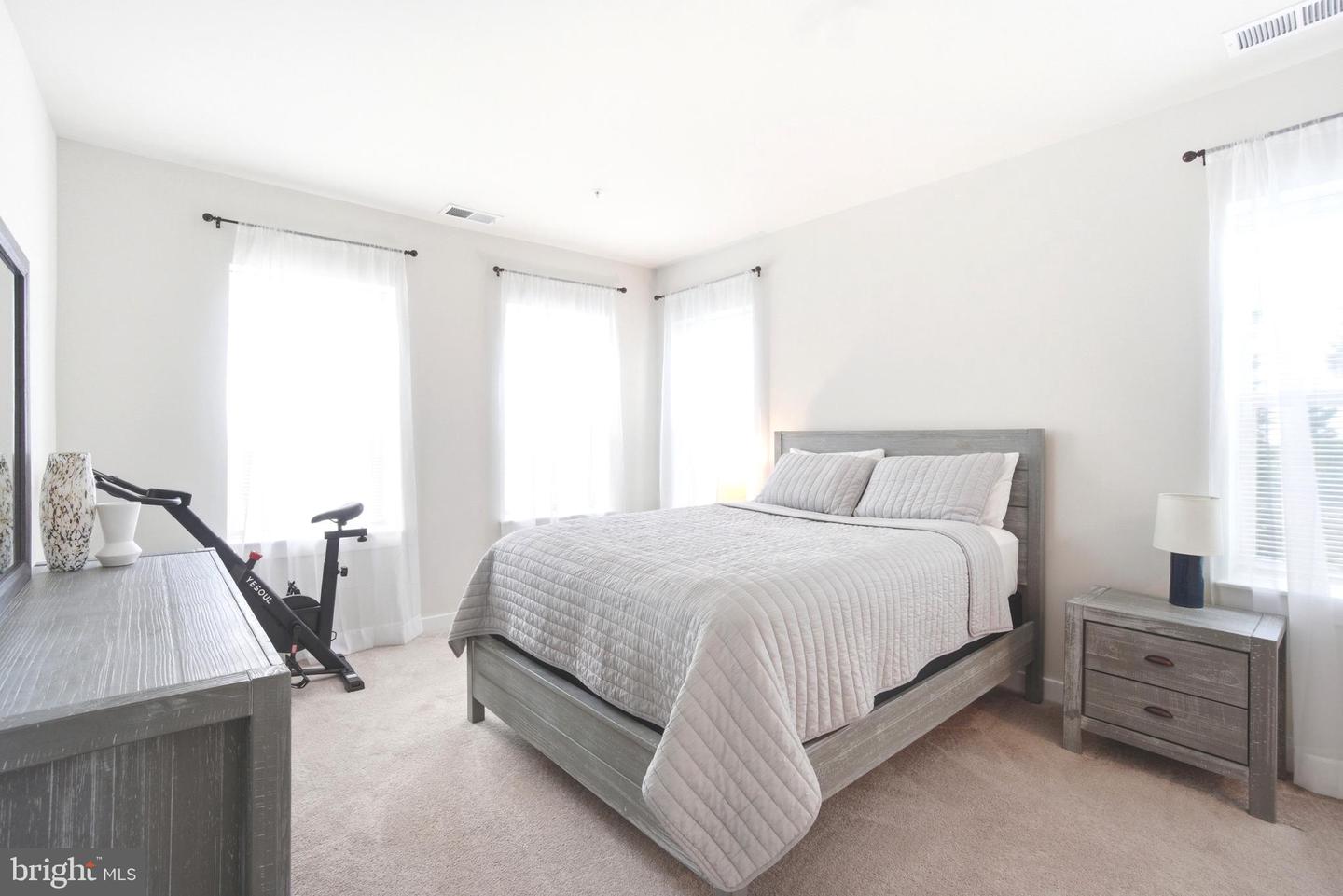 10020 Ruffian Way #a Property Photo 12
