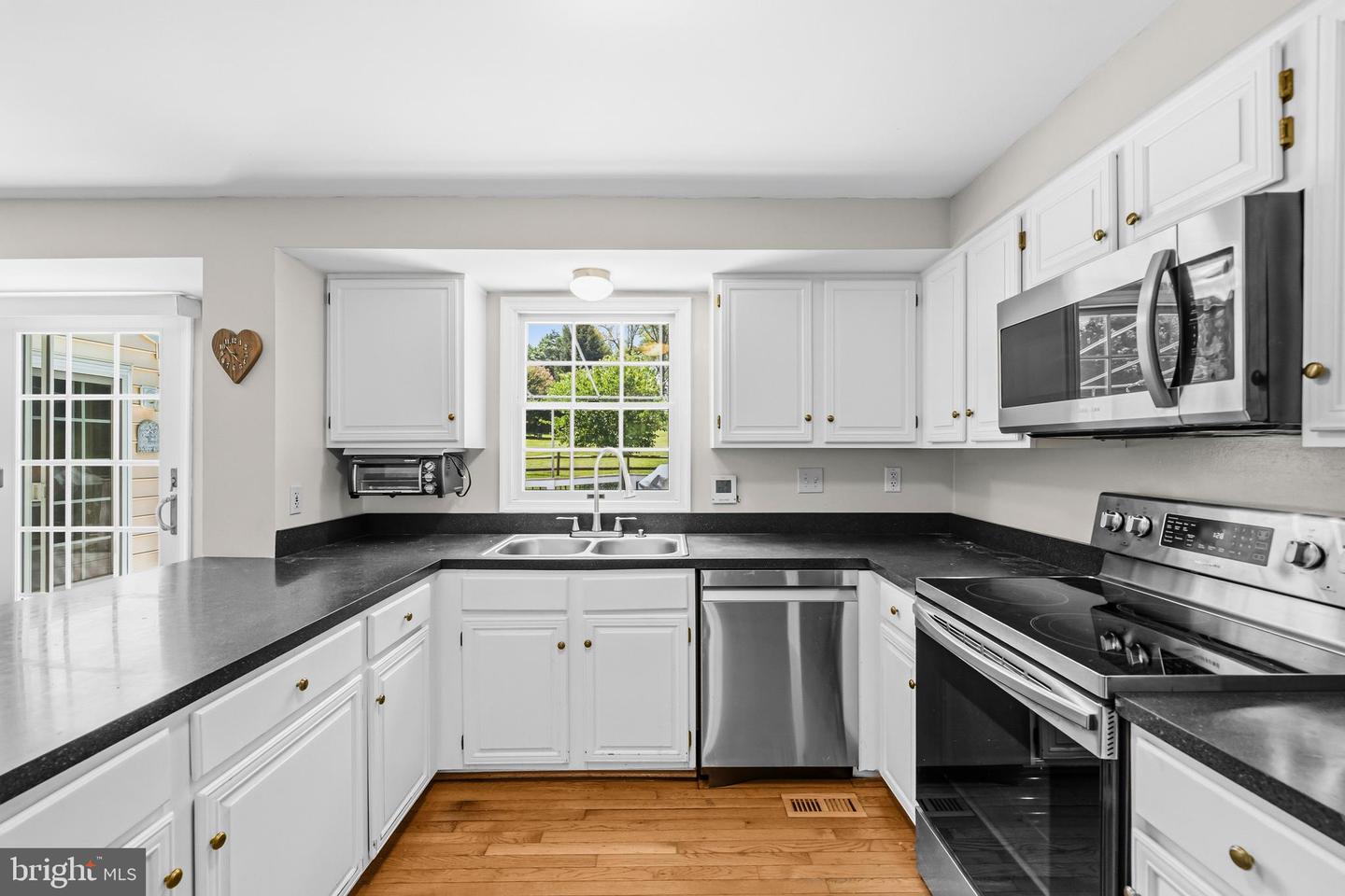 10201 Little Brick House Ct Property Photo 11