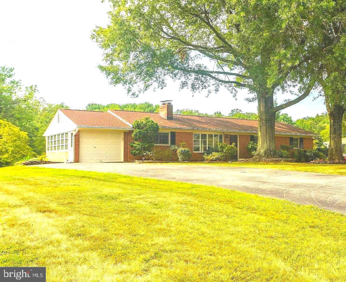 7538 CHERRY TREE DR Property Photo 1