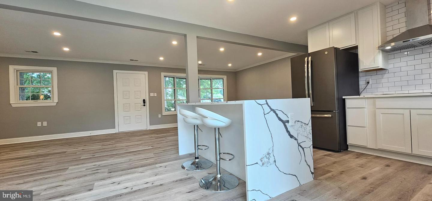 7538 Cherry Tree Dr Property Photo 5