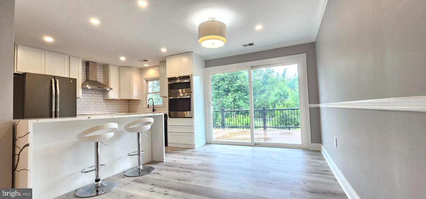 7538 Cherry Tree Dr Property Photo 8