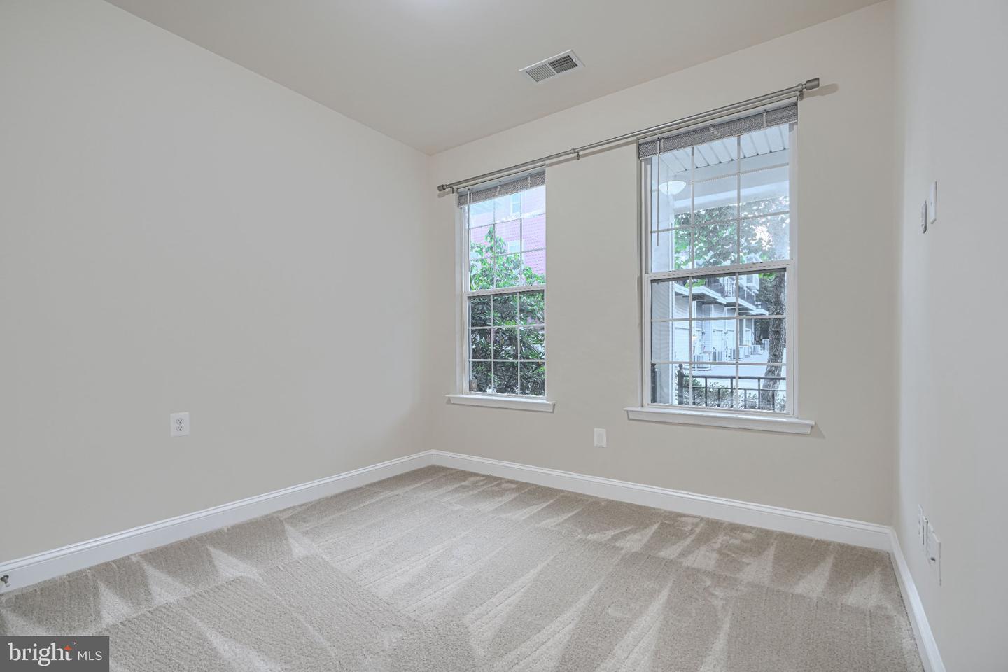 5715 Rosanna Pl Property Photo 41