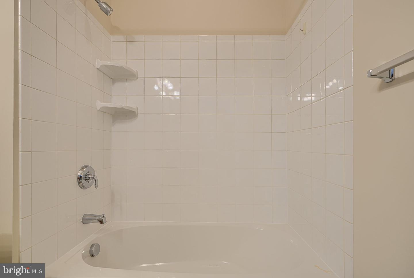 5715 Rosanna Pl Property Photo 44