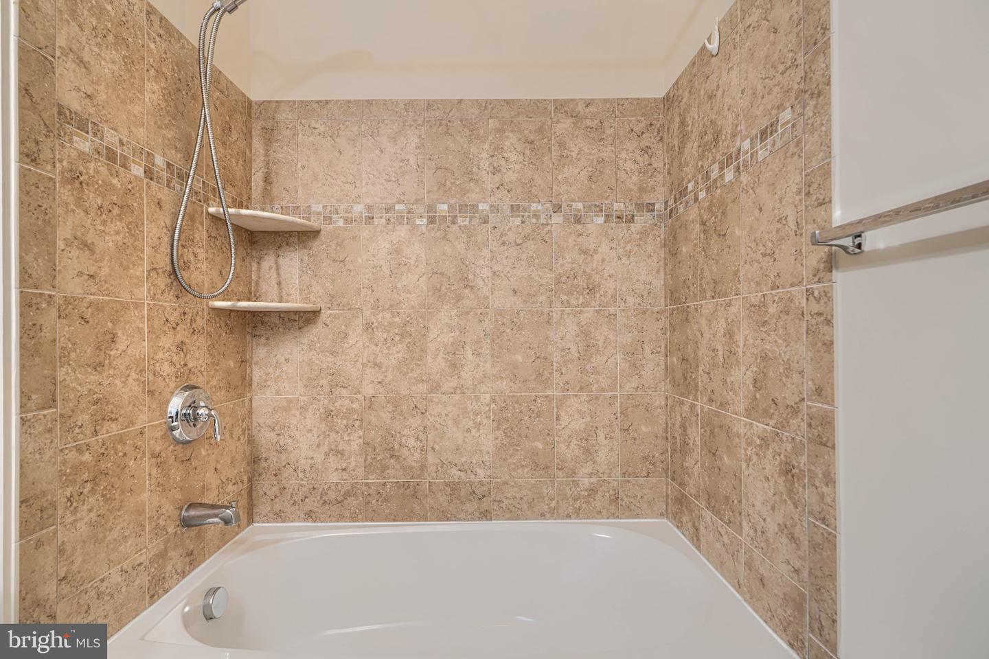 5715 Rosanna Pl Property Photo 54
