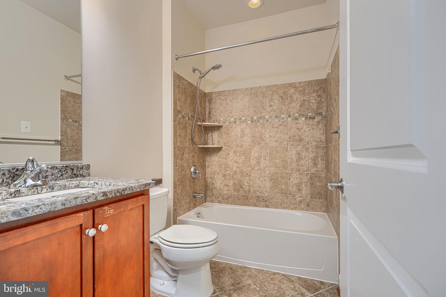 5715 Rosanna Pl Property Photo 55