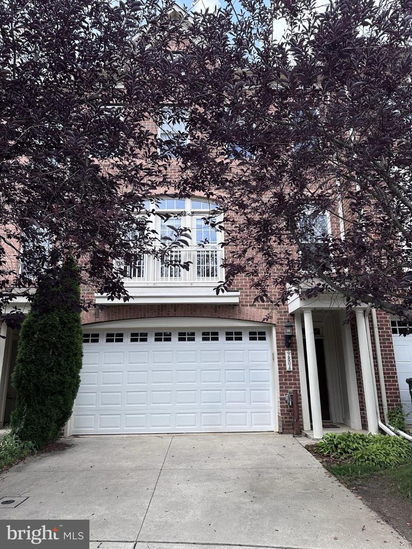 9804 June Flowers Way Property Photo 1