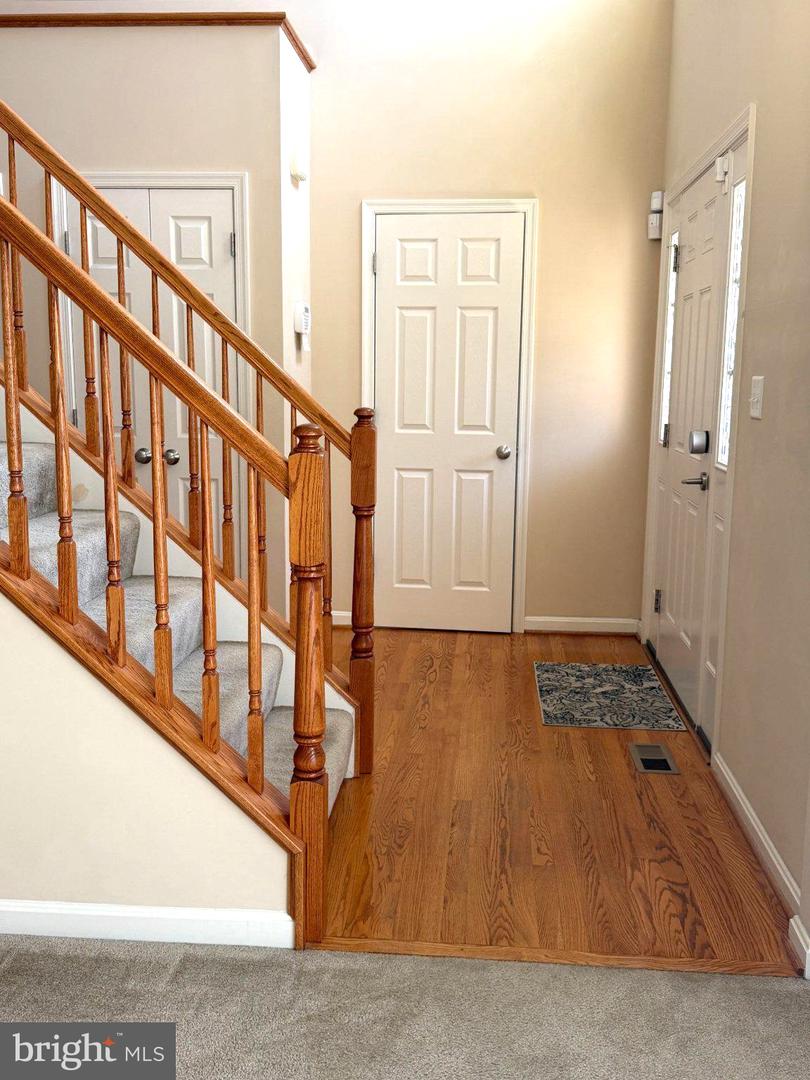 6122 Noah Way Property Photo 3