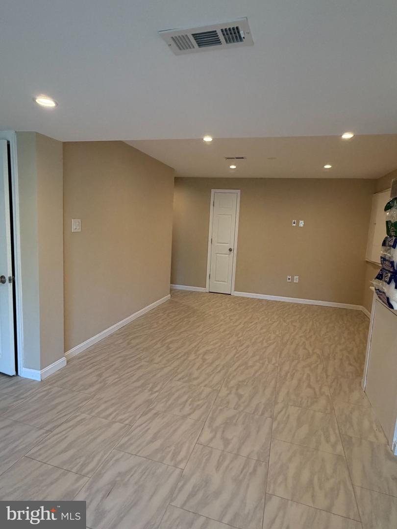 6122 Noah Way Property Photo 13