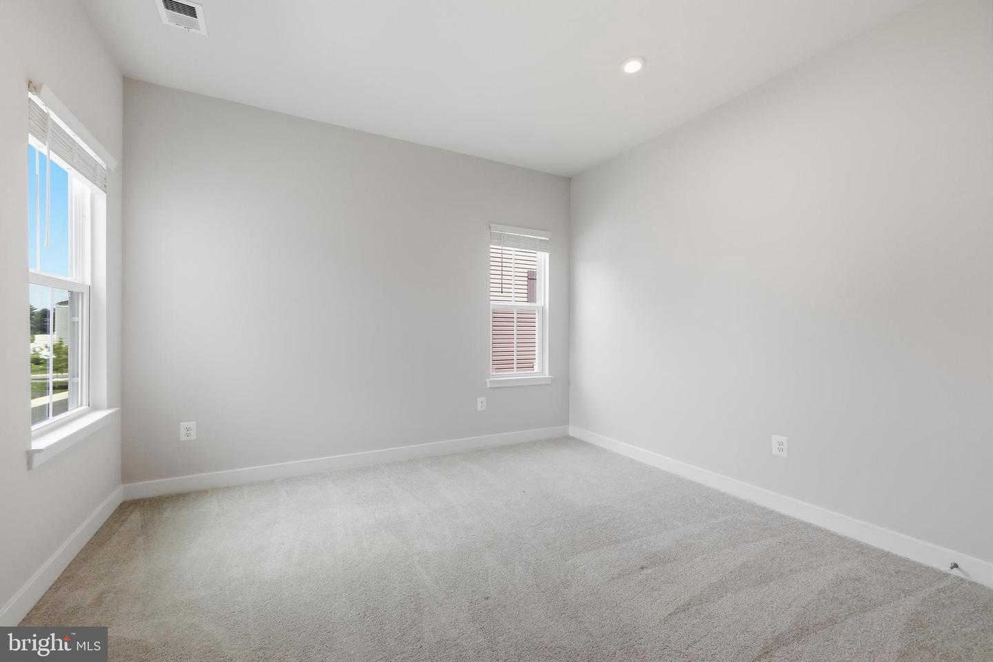 8115 Primrose Ln Property Photo 35
