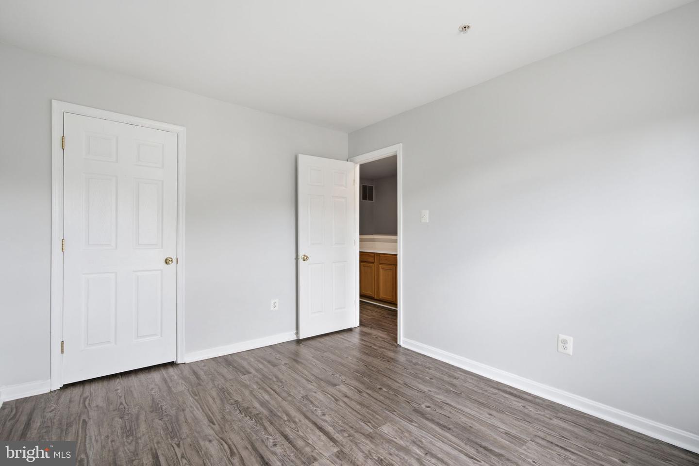 6821 Sanctuary Ct Property Photo 29