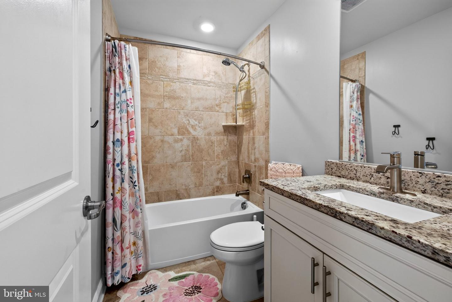 7564 Warburg Way Property Photo 34