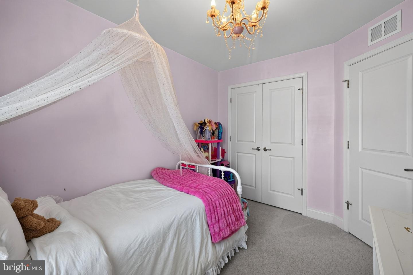 7564 Warburg Way Property Photo 36