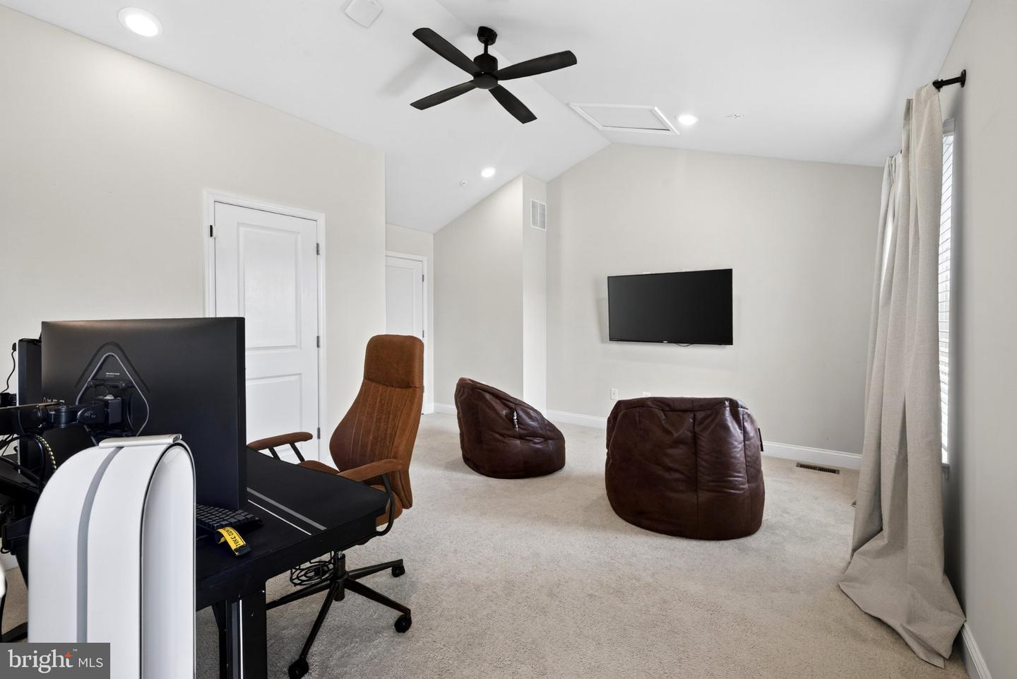7564 Warburg Way Property Photo 42