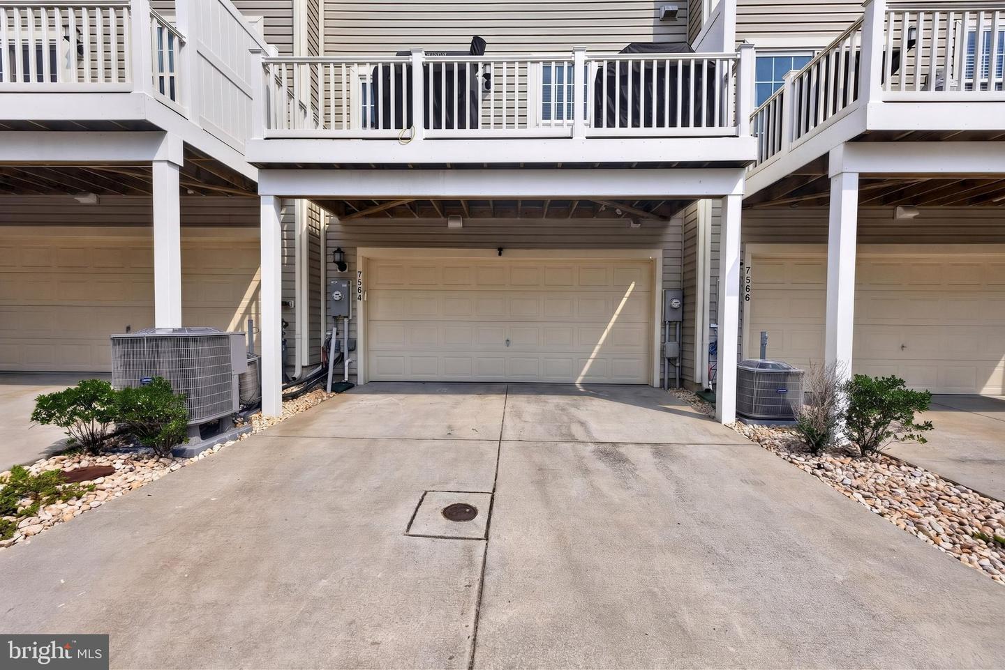 7564 Warburg Way Property Photo 47