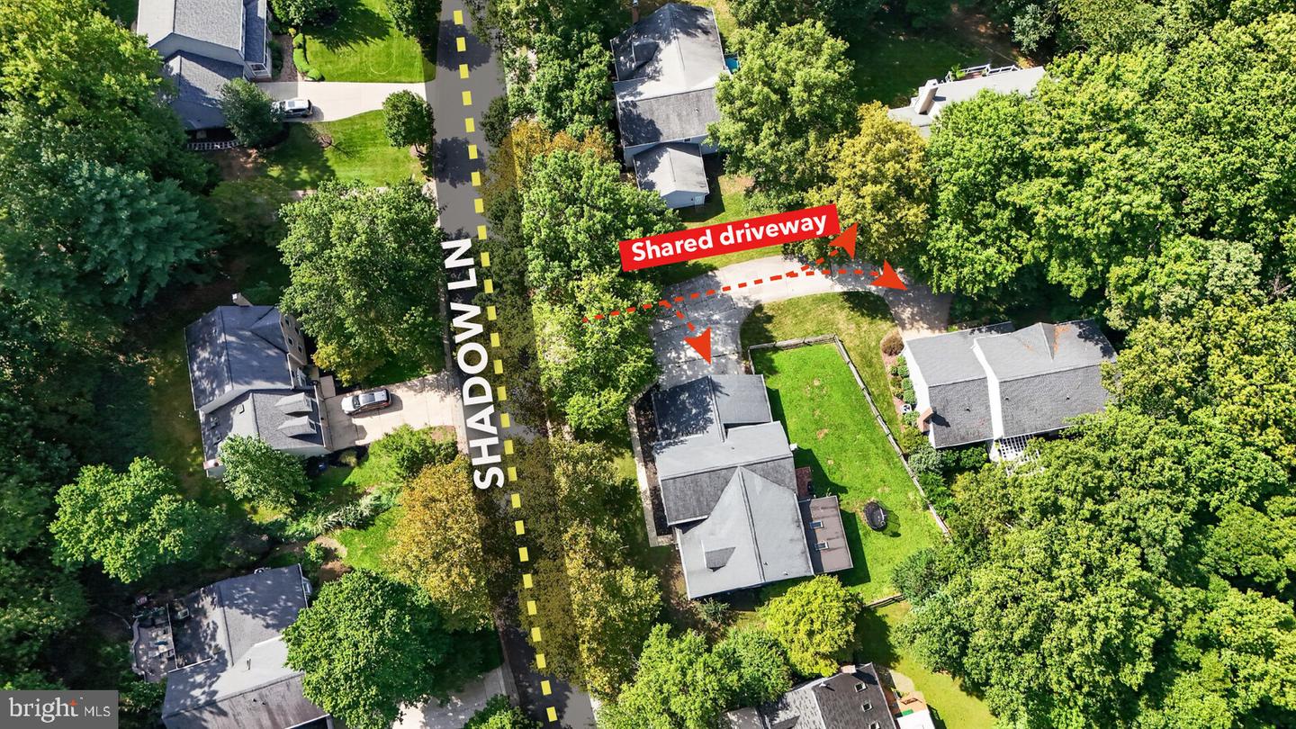 10914 Shadow Ln Property Photo 7