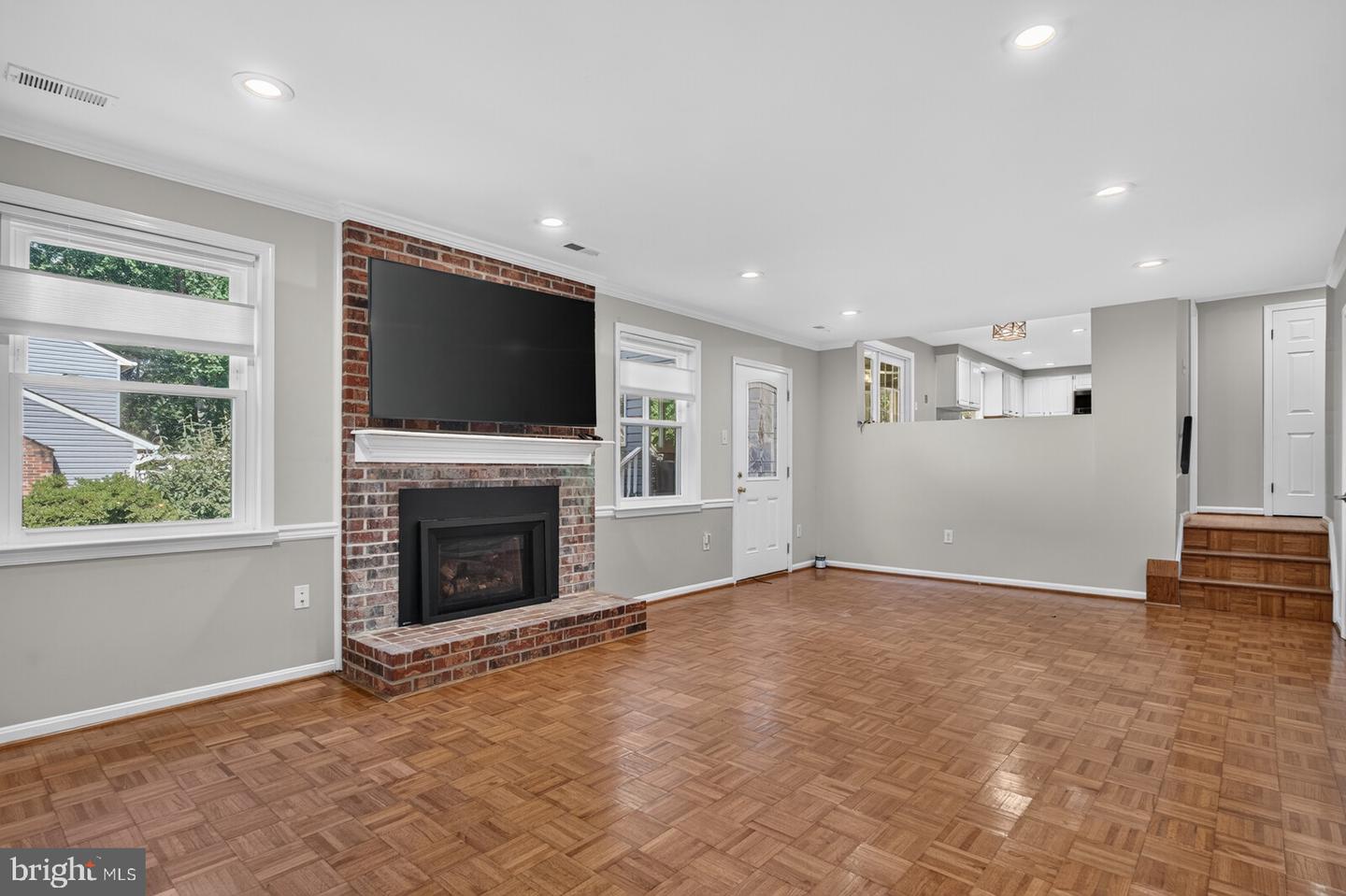 10914 Shadow Ln Property Photo 18