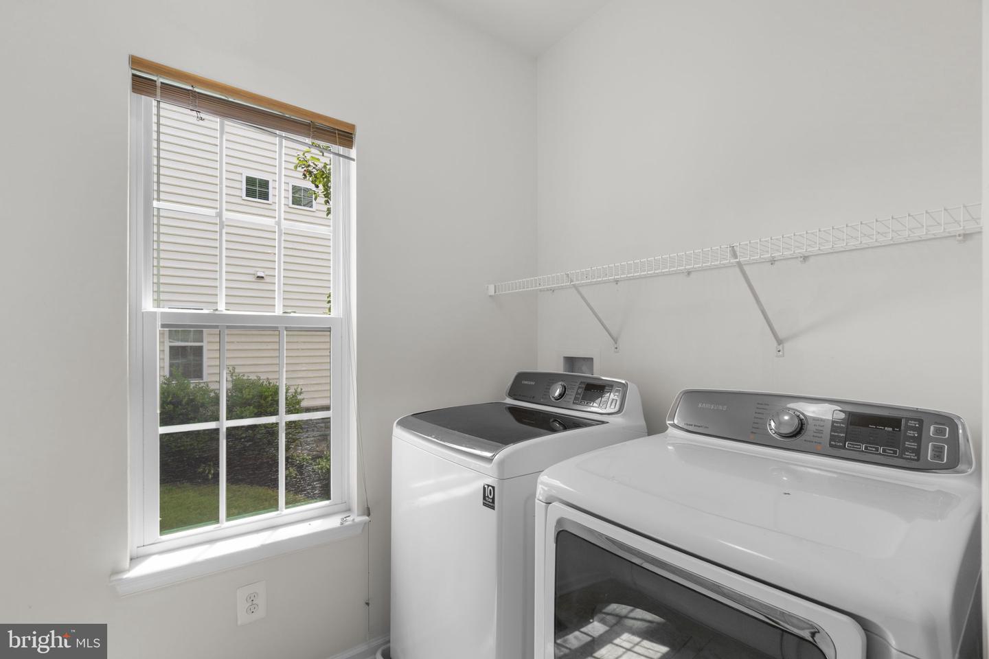 2420 Walking Janelle Way Property Photo 24