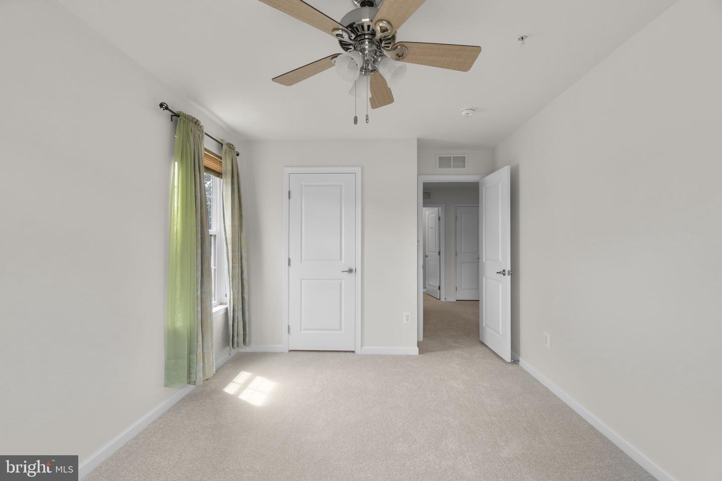 2420 Walking Janelle Way Property Photo 39