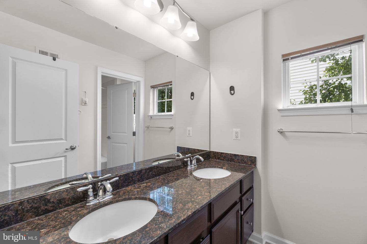 2420 Walking Janelle Way Property Photo 41