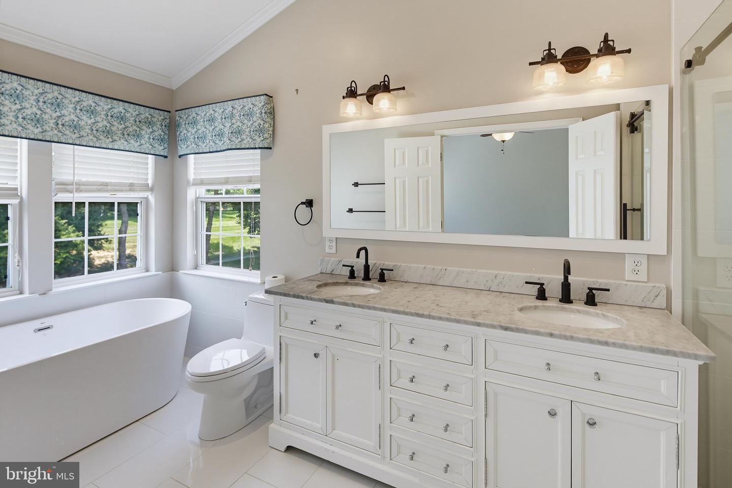 6505 Autumn Wind Cir Property Photo 40