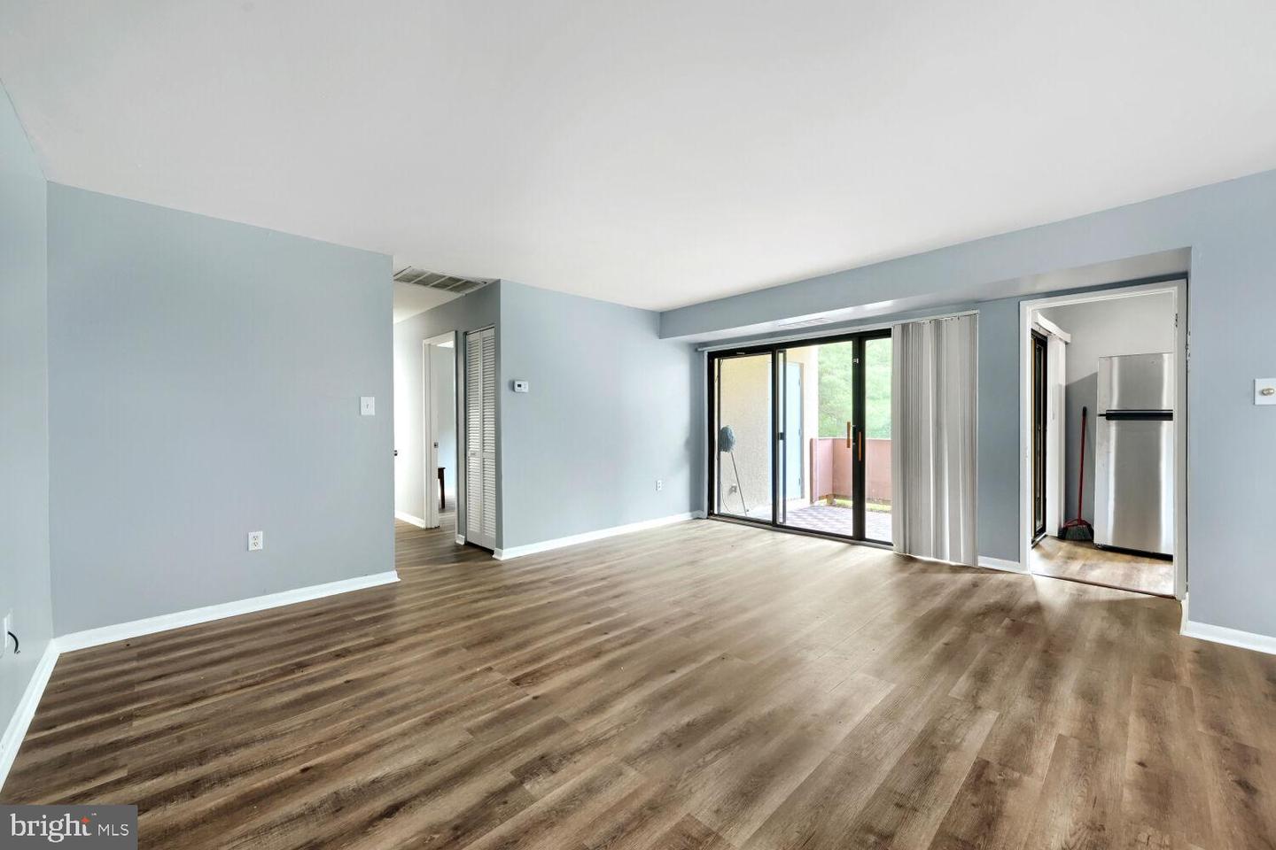 9625 Whiteacre Rd #a-2 Property Photo 3