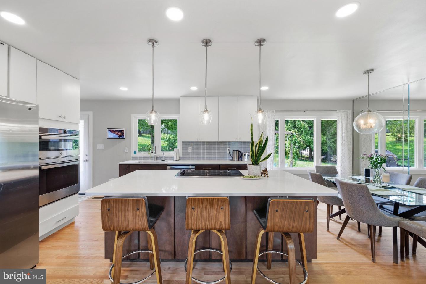 4786 BEECHWOOD RD