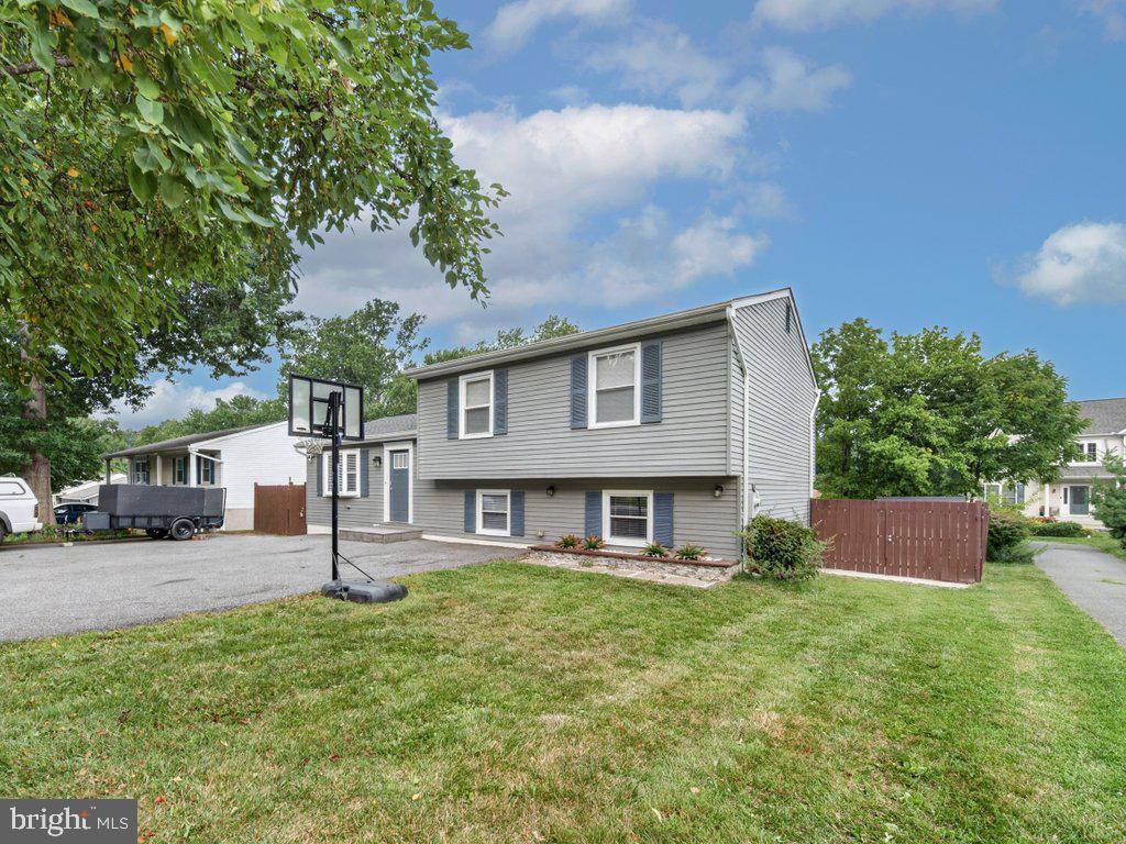 10124 Stansfield Rd Property Photo 4