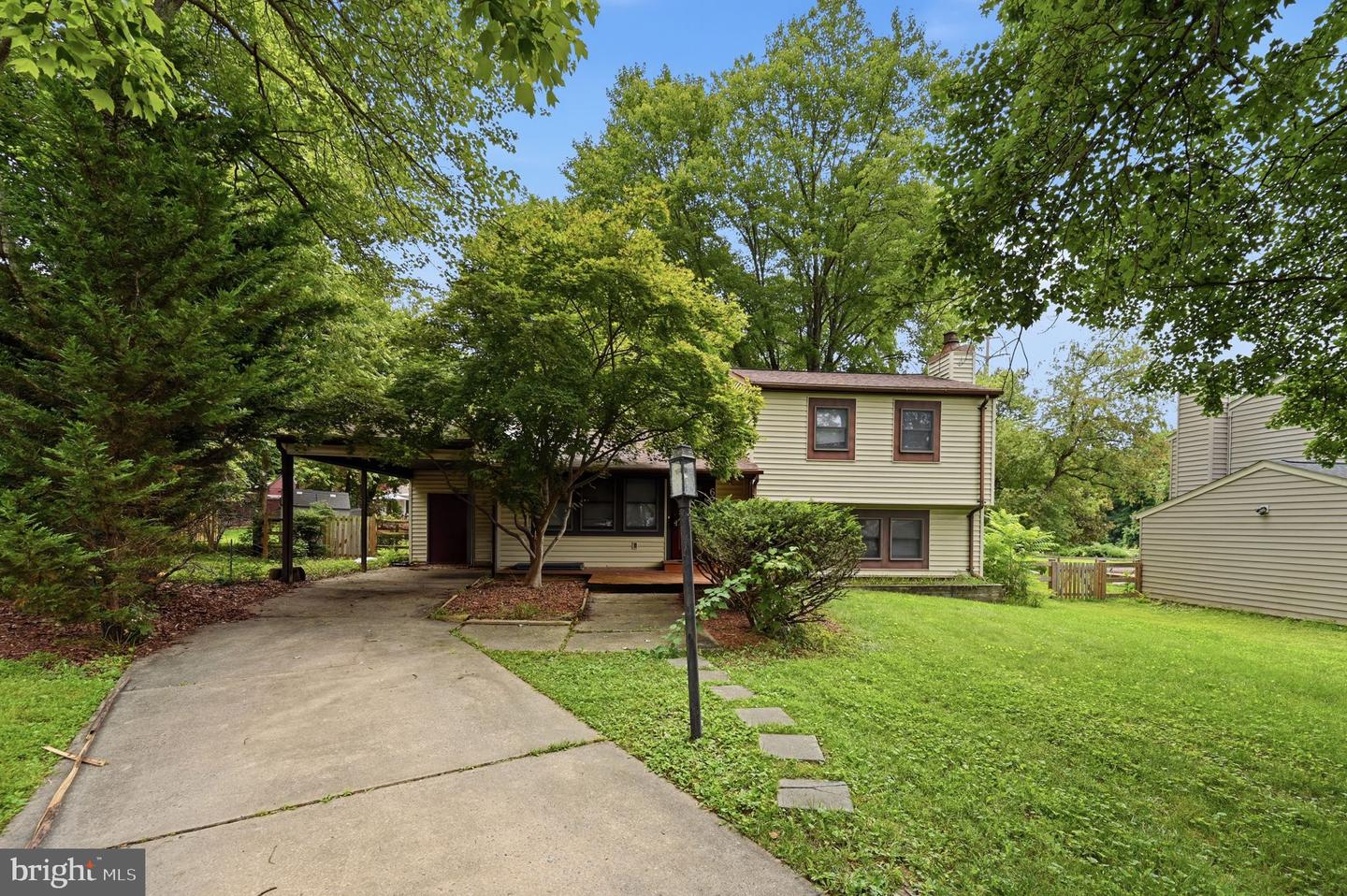 6251 PARALLEL LN Property Photo 1