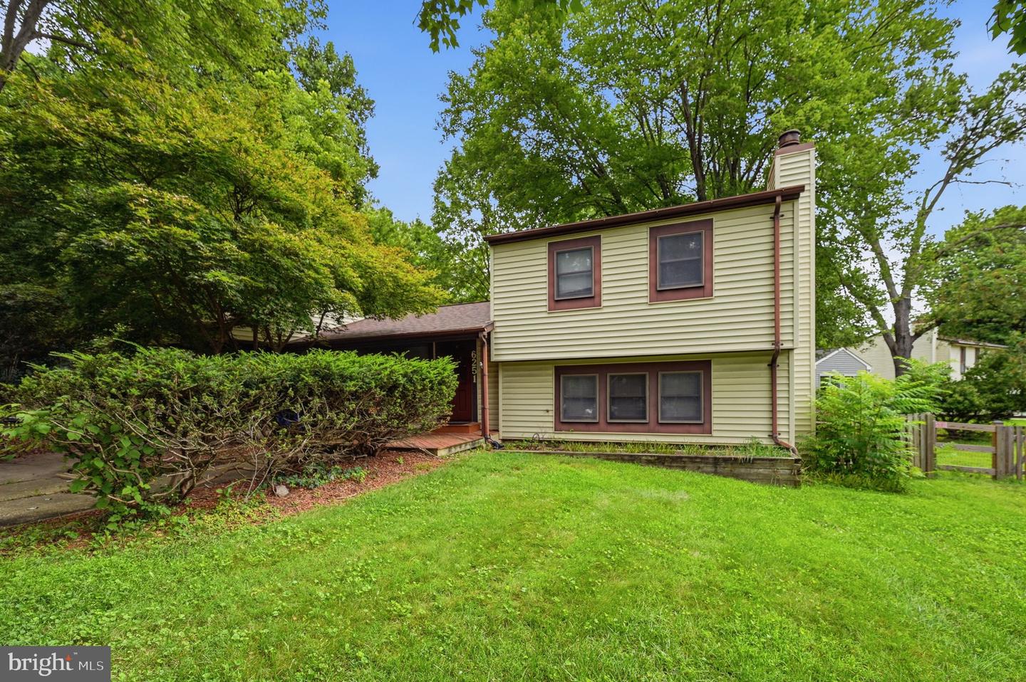6251 Parallel Ln Property Photo 2